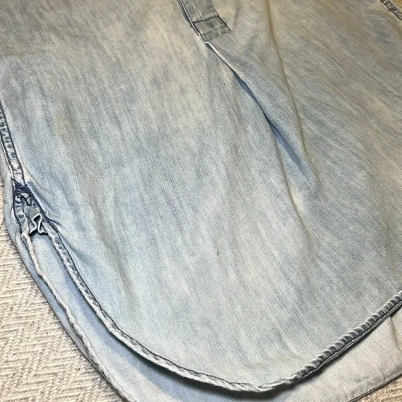 Madewell Chambray Shirt Wiith Heart Detail.  Size XXS. - Picture 8 of 11